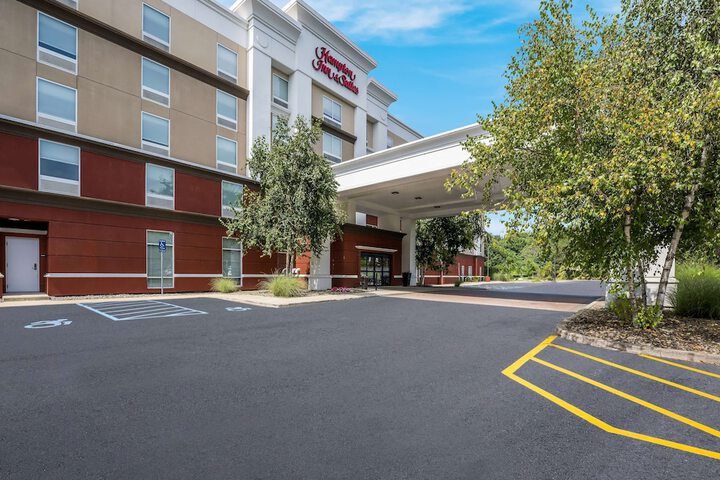 Hotel 5 of 57
