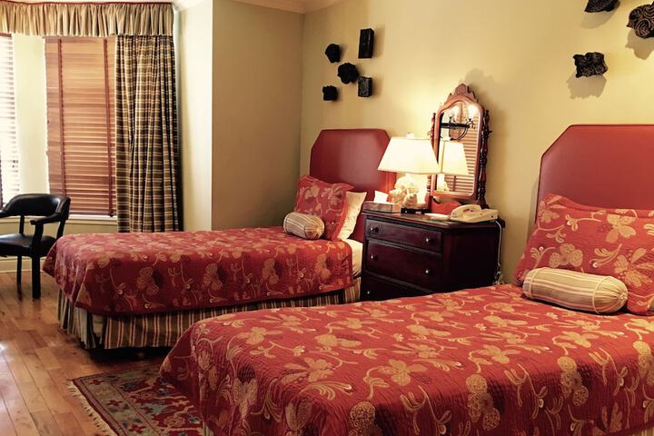 Room 42 of 57