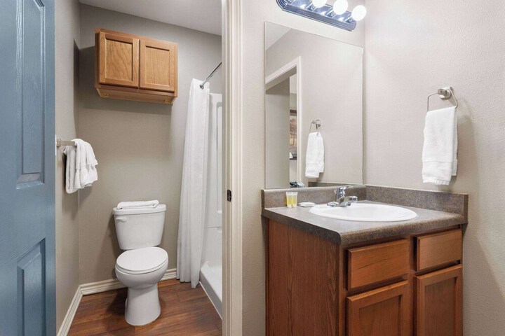Eagles Den Three Rivers Texas a Travelodge by Wyndham