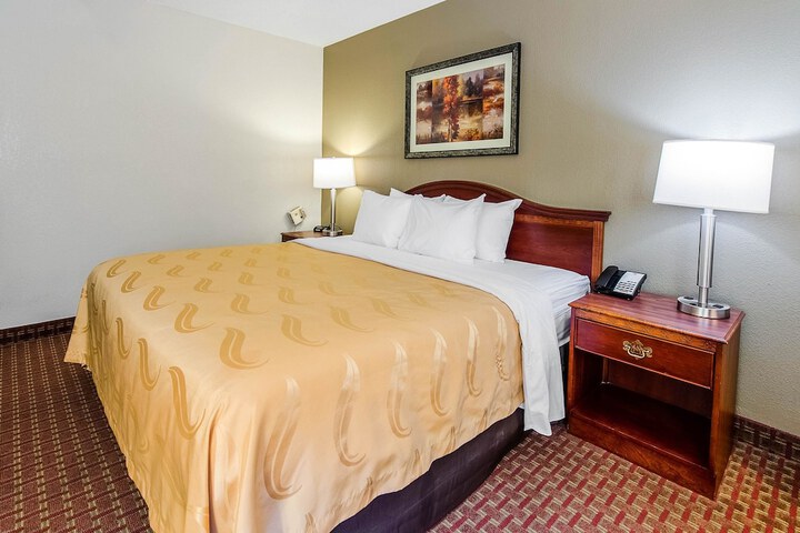 Room 42 of 49