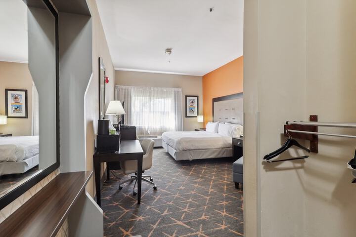Holiday Inn Hotel & Suites Slidell by IHG