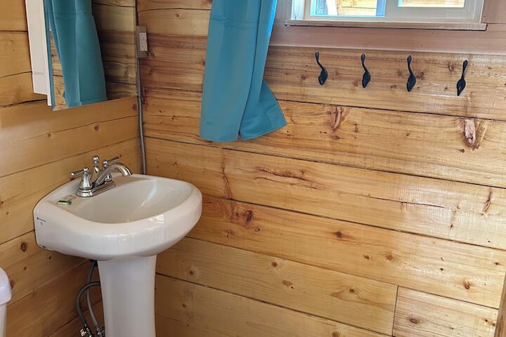 Carlo Creek Cabins