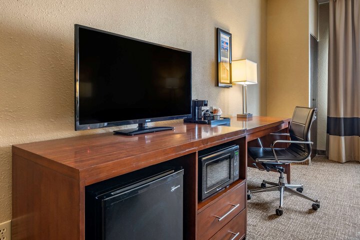 Room 20 of 28