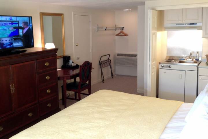 Room 20 of 28