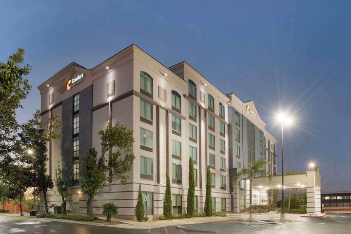 Hotel 4 of 37