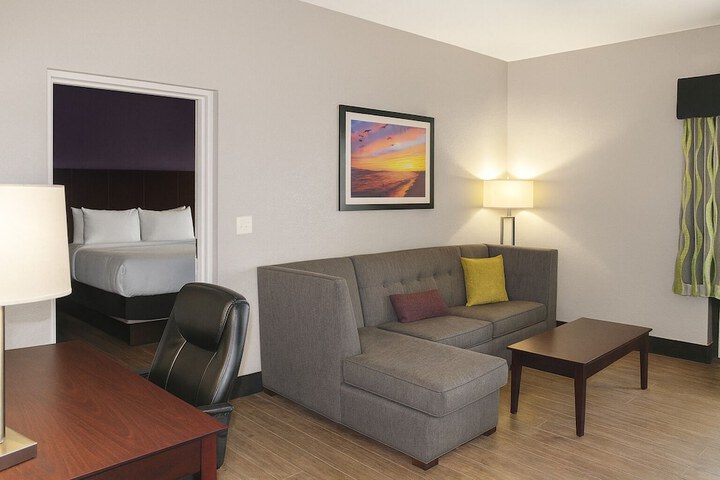 La Quinta Inn & Suites by Wyndham Port Orange / Daytona