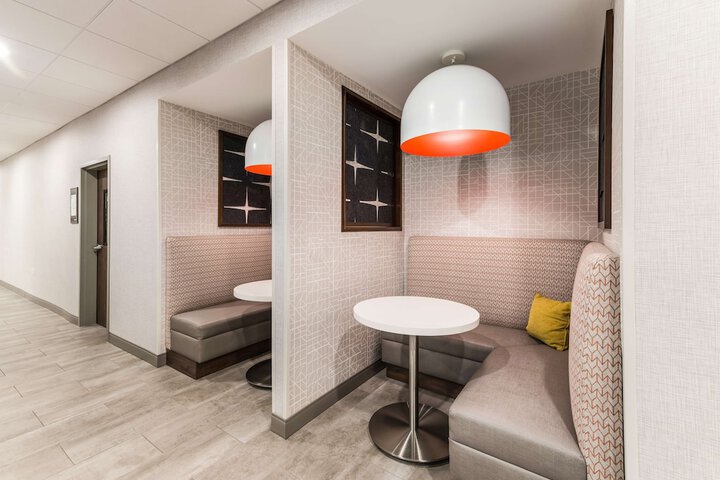 Hampton Inn & Suites Benton Harbor