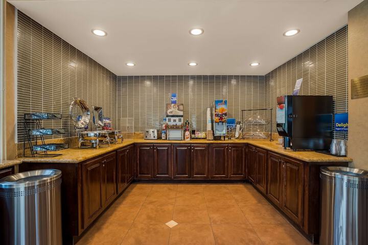 Best Western Diamond Bar Hotel & Suites