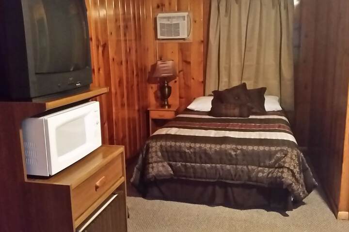 Room 32 of 36