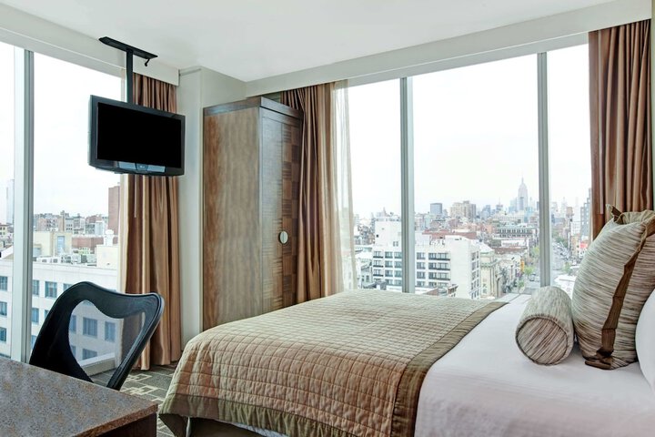 Room 18 of 41