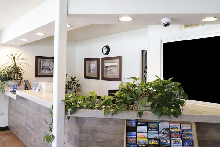 Hotel Interior 18 of 38
