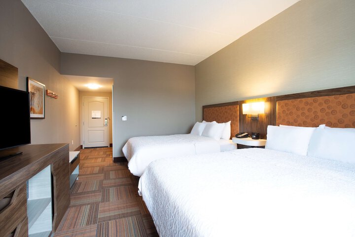 Room 14 of 28