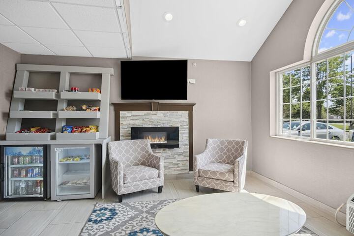 Sonesta Essential Hotels & Suites Kansas City / Blue Springs