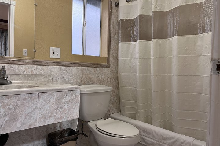 Room 3 of 14
