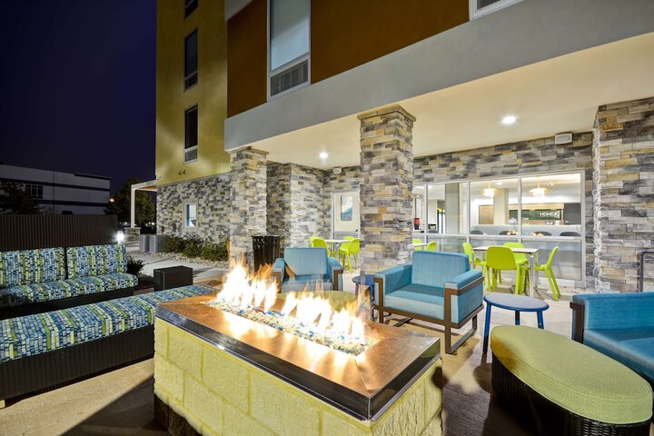 Terrace/Patio 23 of 25