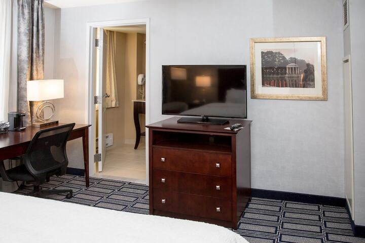 Room 29 of 74