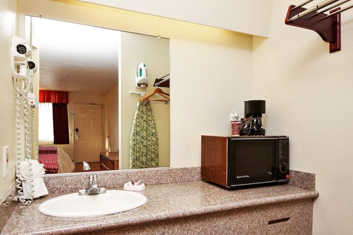 Room 19 of 23