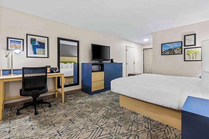 Country Inn & Suites by Radisson Savannah I-95 North, GA