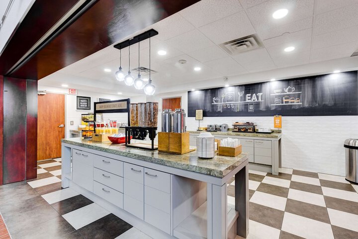 Hampton Inn & Suites by Hilton Brantford Conference Centre