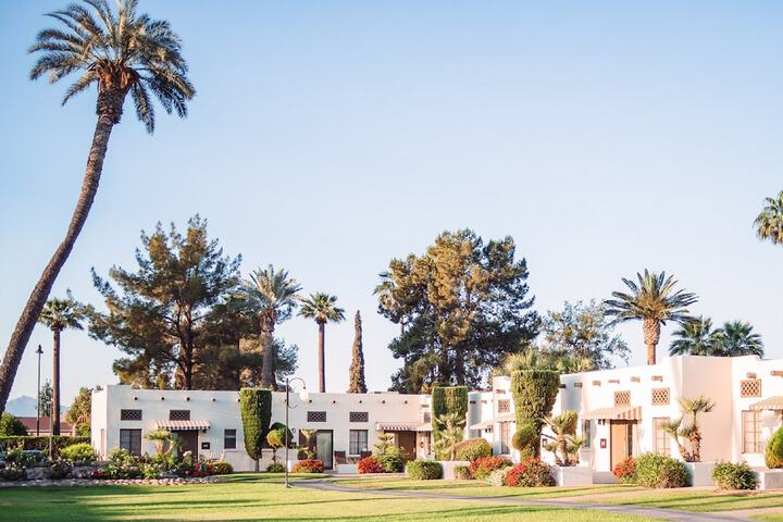 Hotel 4 of 142