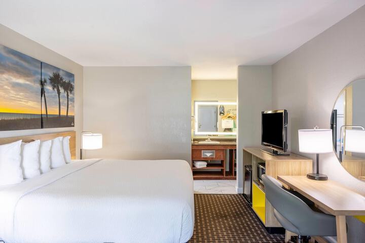 Days Inn by Wyndham Port Charlotte / Punta Gorda