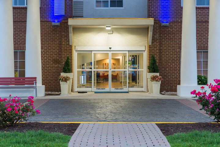 Hotel 5 of 41
