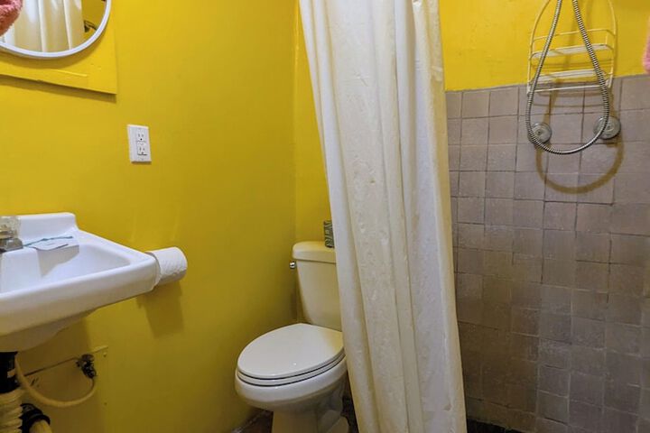 Room 250 of 286