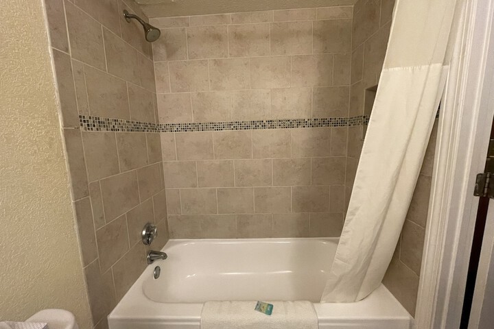 Room 34 of 81