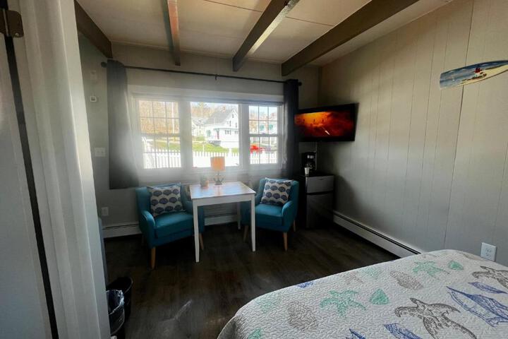 Claddagh Motel & Suites
