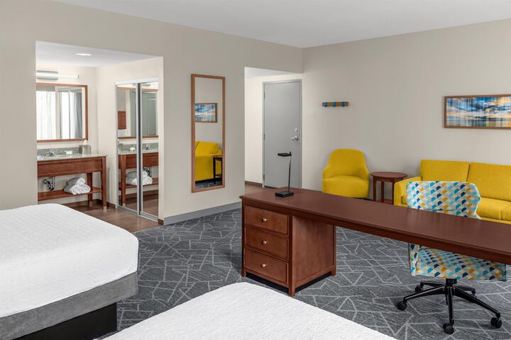 Hampton Inn & Suites Coconut Creek