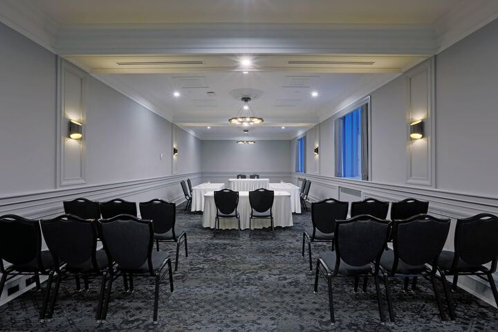 The Fort Garry Hotel Spa and Conference Centre, an Ascend Collection Hotel