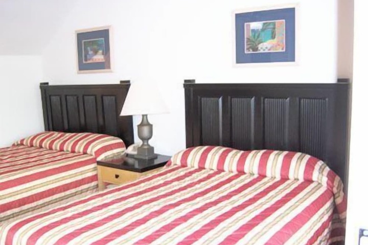 Room 12 of 40