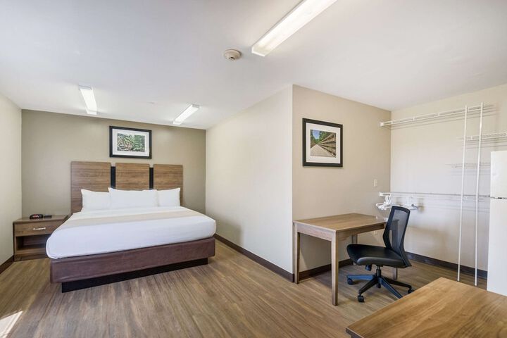 Room 15 of 30