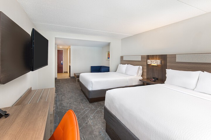 Room 25 of 60