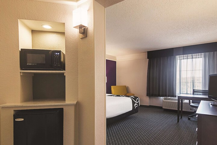 Room 30 of 52