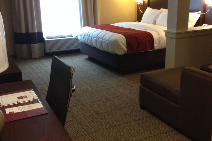Comfort Suites Youngstown North