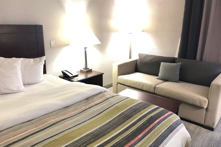 Room 19 of 36