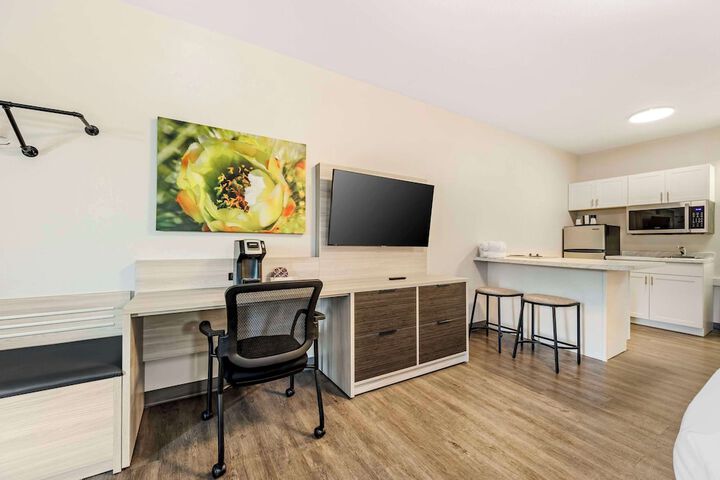 Room 53 of 57