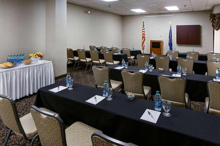 Radisson Hotel Bismarck