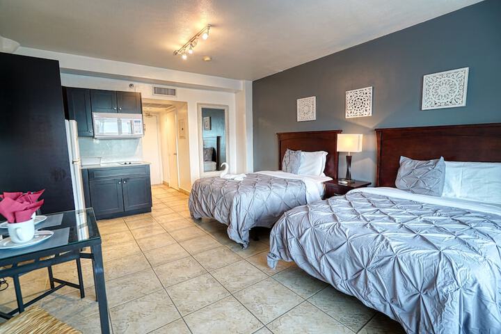 Room 144 of 242