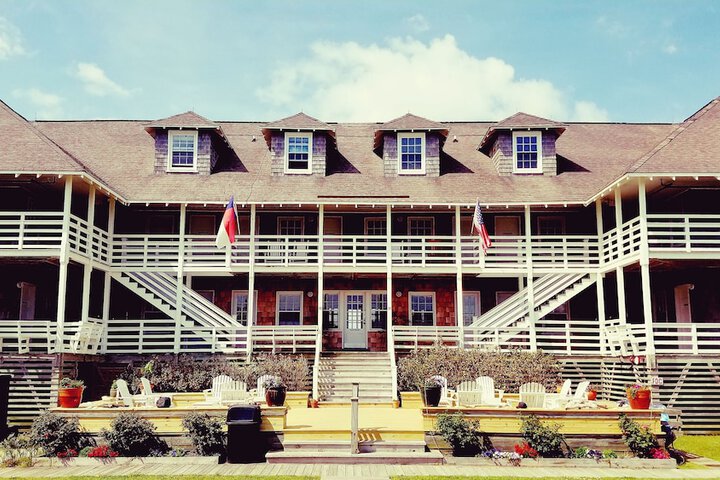 Hotel 4 of 76