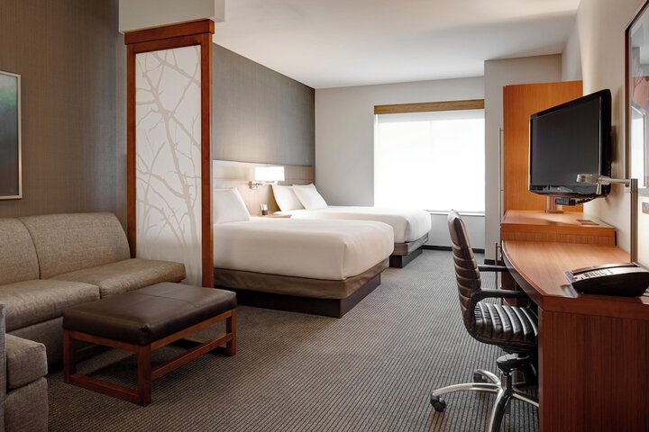 Room 21 of 53