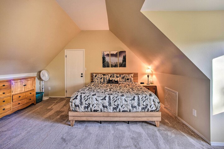 mountain Haven w / Deck + Pikes Peak Views!