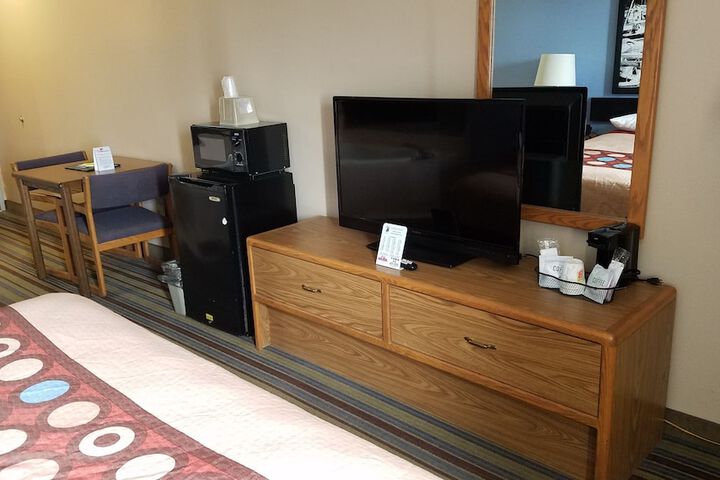 Room 15 of 25