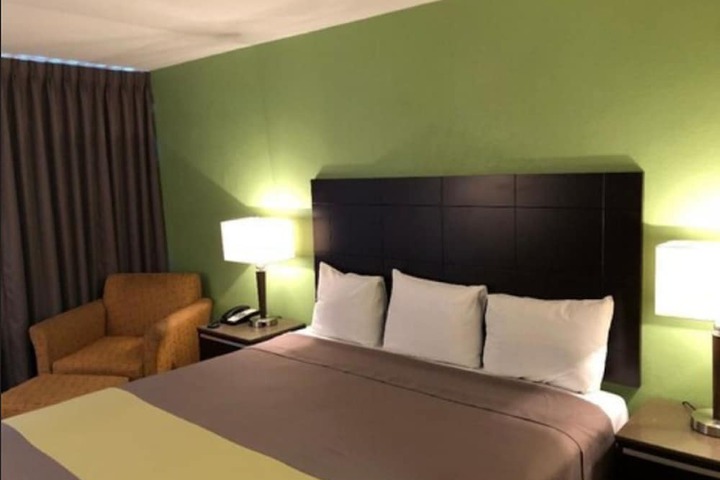 Room 20 of 27