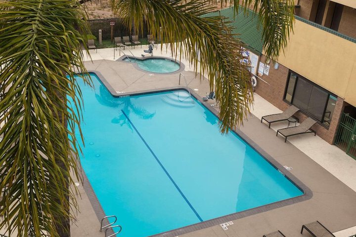 Pool 2 of 32