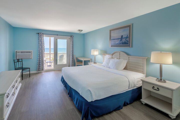 Drifting Sands Oceanfront Hotel