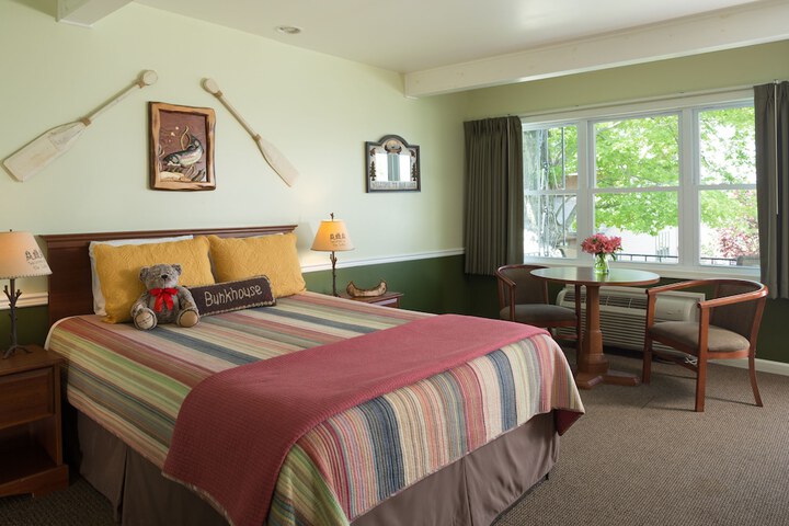Room 34 of 59