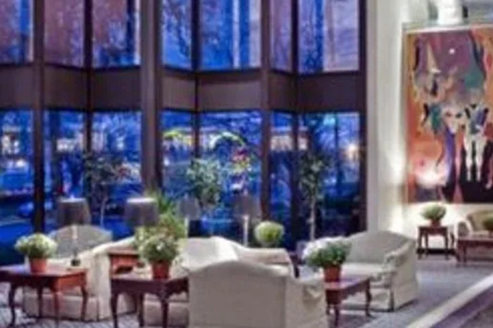 Holiday Inn Long Island - Islip Airport