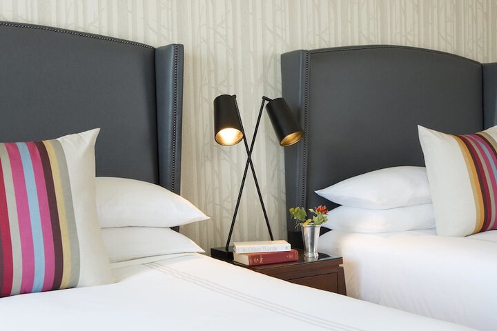 Room 21 of 46